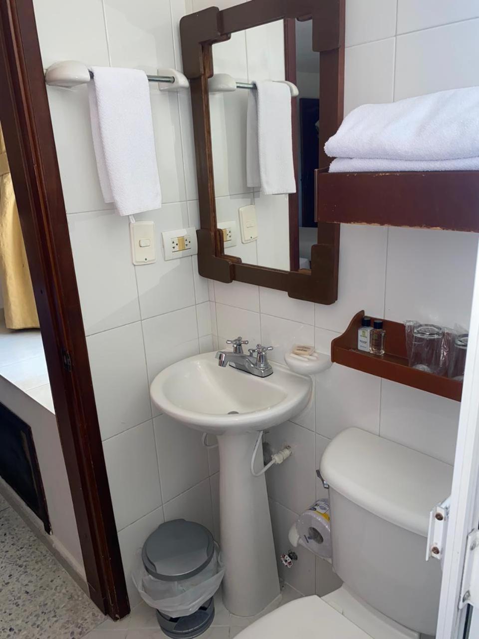 Hotel Torre Del Prado بارانكويلا المظهر الخارجي الصورة